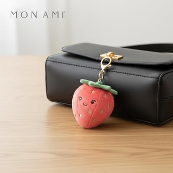 ストロベリー バッグチャーム